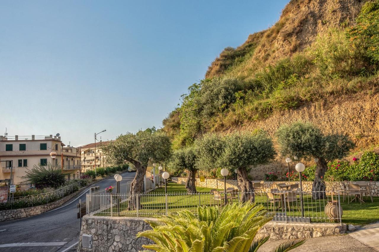 La Risacca Relais Bed & Breakfast Belvedere Marittimo Dış mekan fotoğraf